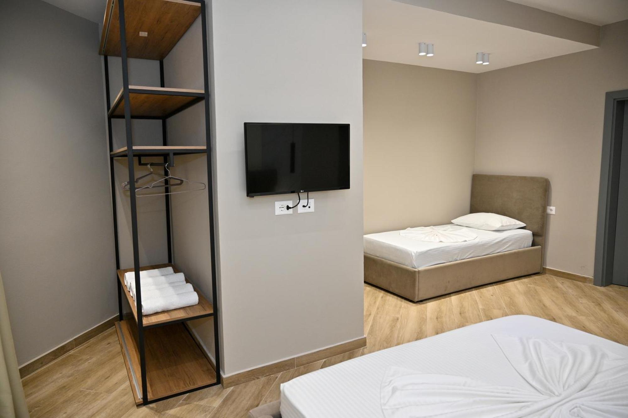 Monduro Hotel Durrës Eksteriør billede
