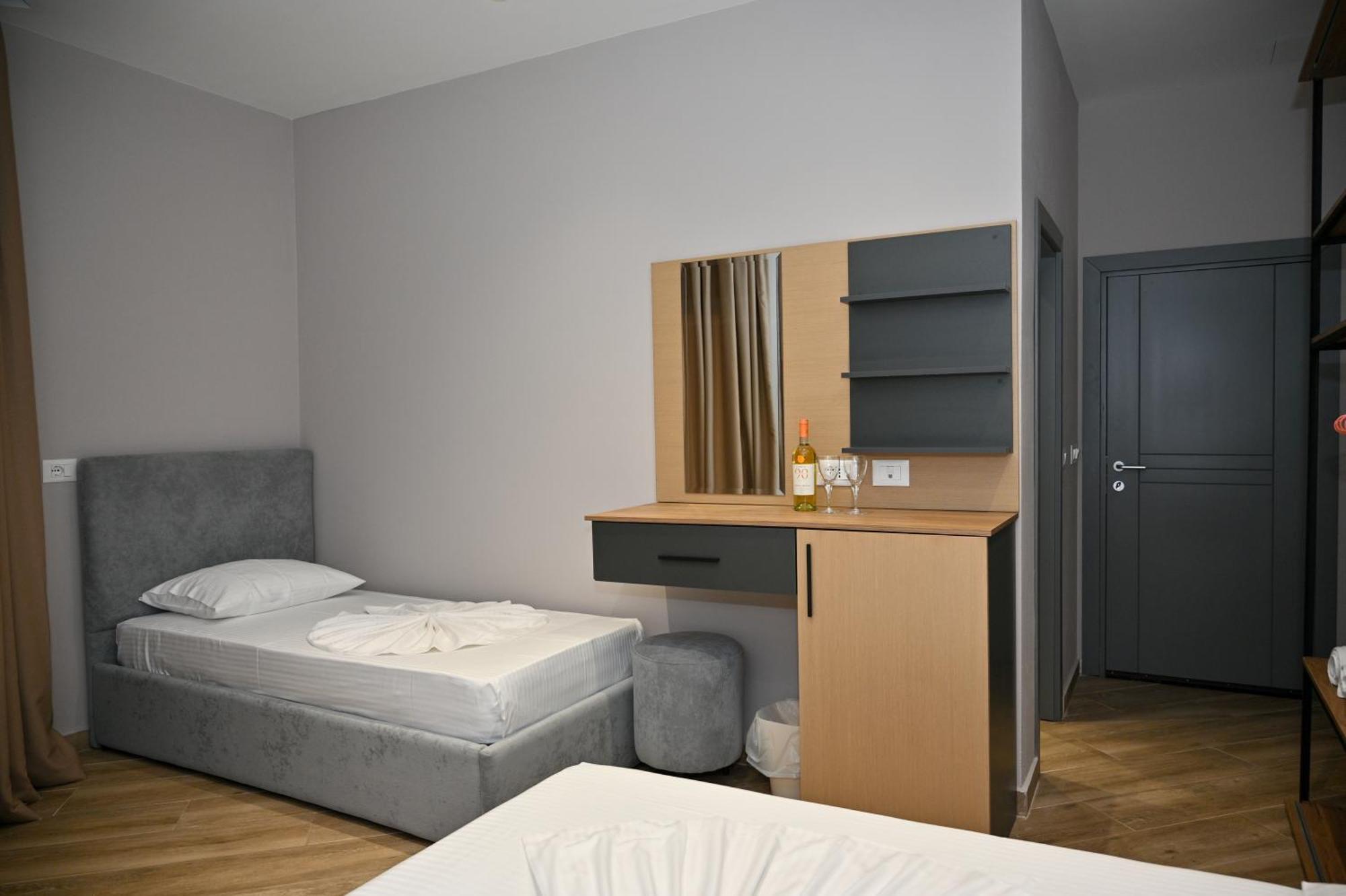 Monduro Hotel Durrës Værelse billede
