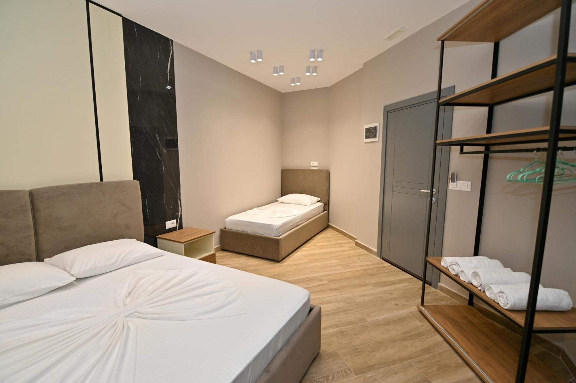 Monduro Hotel Durrës Eksteriør billede