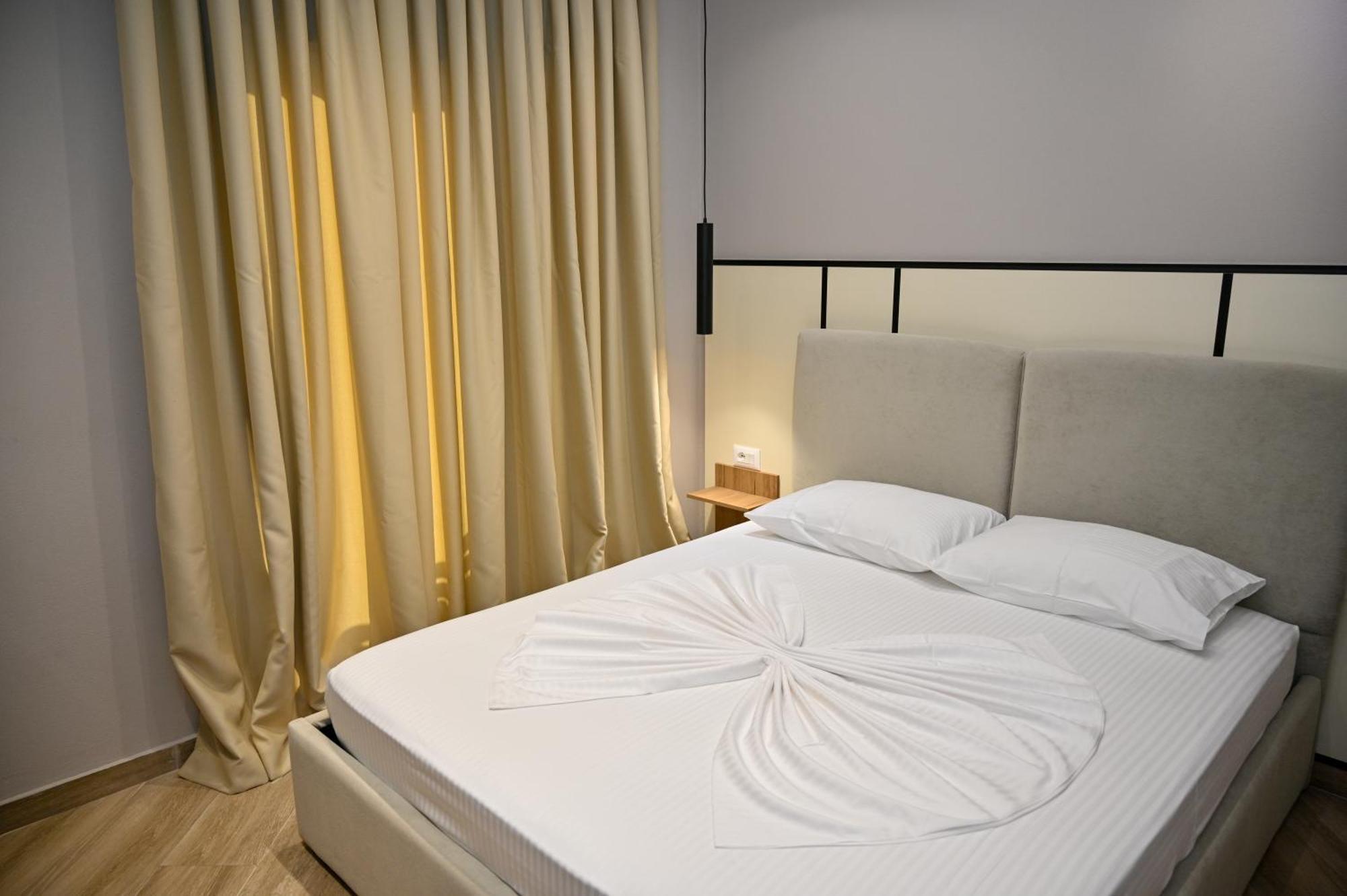 Monduro Hotel Durrës Eksteriør billede
